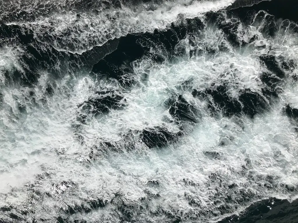 小台散戶多空比：掌握台股操盤先機